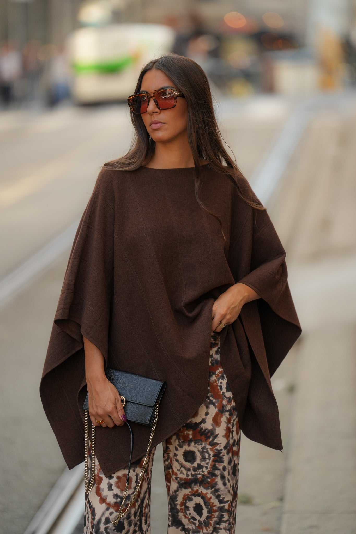 Poncho Beatrice Chocolate